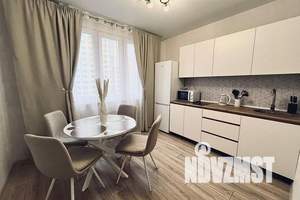 1-к квартира, посуточно, 42м2, 7/18 этаж