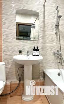 2-к квартира, посуточно, 55м2, 9/25 этаж