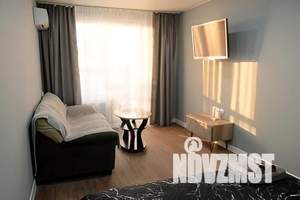 1-к квартира, посуточно, 41м2, 13/20 этаж