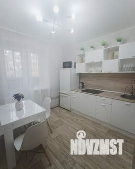1-к квартира, посуточно, 35м2, 6/9 этаж