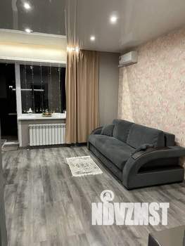 Студия квартира, посуточно, 32м2, 19/25 этаж