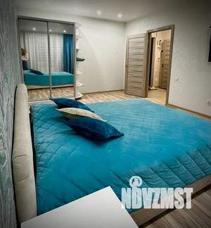 1-к квартира, посуточно, 40м2, 6/17 этаж