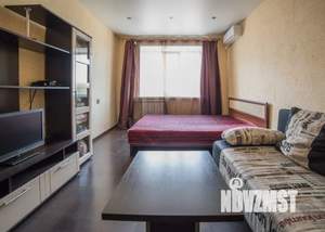 1-к квартира, посуточно, 42м2, 6/9 этаж