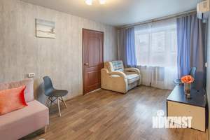 2-к квартира, посуточно, 44м2, 1/1 этаж
