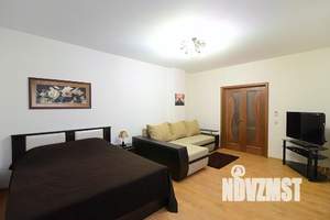 1-к квартира, посуточно, 49м2, 1/1 этаж