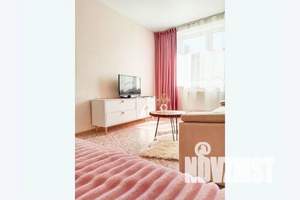 1-к квартира, посуточно, 38м2, 5/15 этаж