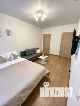 1-к квартира, посуточно, 37м2, 4/25 этаж