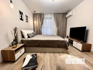 1-к квартира, посуточно, 42м2, 7/18 этаж