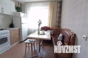 2-к квартира, посуточно, 60м2, 1/10 этаж