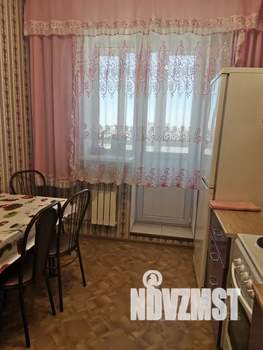 1-к квартира, посуточно, 37м2, 11/17 этаж