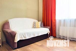 1-к квартира, посуточно, 43м2, 7/17 этаж