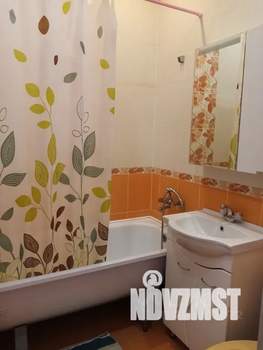 Студия квартира, посуточно, 35м2, 3/5 этаж