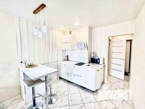 Студия квартира, посуточно, 30м2, 8/13 этаж