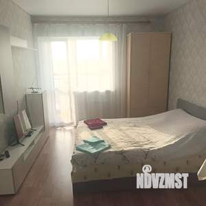 Студия квартира, посуточно, 30м2, 5/17 этаж