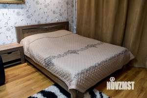 1-к квартира, посуточно, 42м2, 2/10 этаж