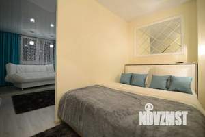 1-к квартира, посуточно, 37м2, 1/1 этаж