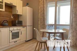 1-к квартира, посуточно, 36м2, 6/22 этаж