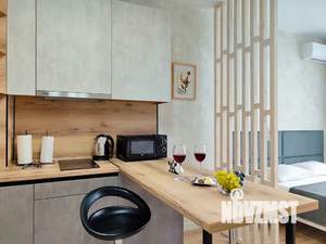 Студия квартира, посуточно, 32м2, 10/21 этаж