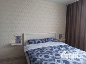 1-к квартира, посуточно, 38м2, 16/18 этаж