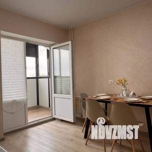 1-к квартира, посуточно, 42м2, 7/16 этаж