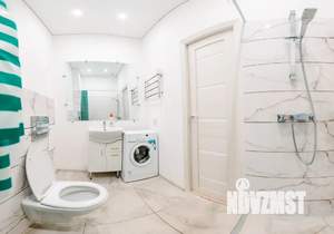 Студия квартира, посуточно, 40м2, 5/10 этаж