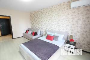 1-к квартира, посуточно, 50м2, 12/25 этаж