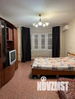 1-к квартира, посуточно, 40м2, 7/10 этаж