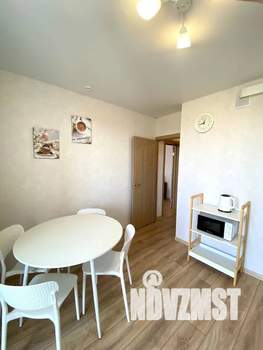 1-к квартира, посуточно, 38м2, 6/17 этаж