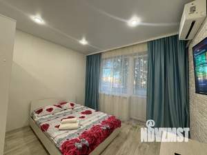 1-к квартира, посуточно, 40м2, 3/9 этаж