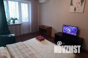 1-к квартира, посуточно, 40м2, 6/10 этаж