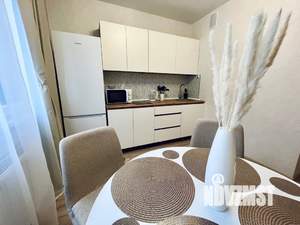 1-к квартира, посуточно, 40м2, 7/18 этаж