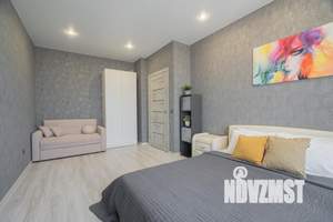 1-к квартира, посуточно, 38м2, 18/18 этаж