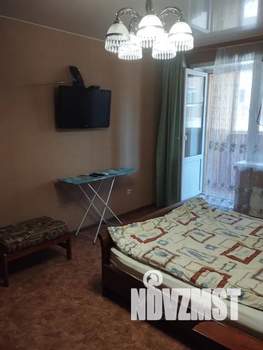 1-к квартира, посуточно, 50м2, 2/18 этаж