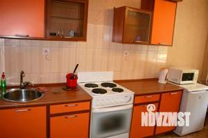 1-к квартира, посуточно, 43м2, 1/10 этаж