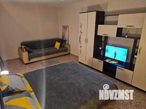 1-к квартира, посуточно, 40м2, 11/16 этаж