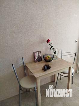 1-к квартира, посуточно, 40м2, 9/25 этаж