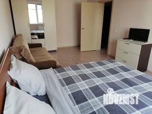 1-к квартира, посуточно, 40м2, 8/17 этаж