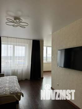 Студия квартира, посуточно, 40м2, 17/17 этаж