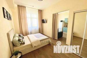 1-к квартира, посуточно, 44м2, 1/6 этаж