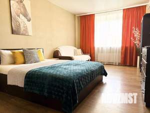 1-к квартира, посуточно, 44м2, 1/1 этаж