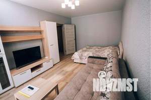 1-к квартира, посуточно, 42м2, 3/25 этаж