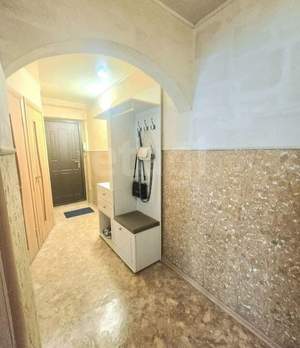 2-к квартира, вторичка, 44м2, 1/9 этаж