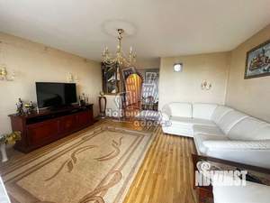 3-к квартира, вторичка, 108м2, 8/9 этаж