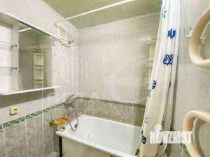 2-к квартира, вторичка, 42м2, 4/5 этаж