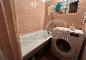 2-к квартира, вторичка, 43м2, 9/9 этаж