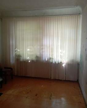 3-к квартира, вторичка, 74м2, 2/2 этаж