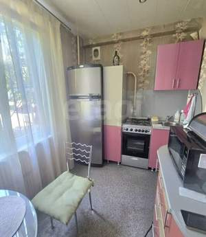 2-к квартира, вторичка, 44м2, 1/9 этаж
