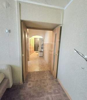 2-к квартира, вторичка, 44м2, 1/9 этаж