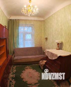 2-к квартира, вторичка, 43м2, 1/4 этаж