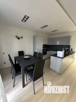 2-к квартира, вторичка, 76м2, 13/27 этаж